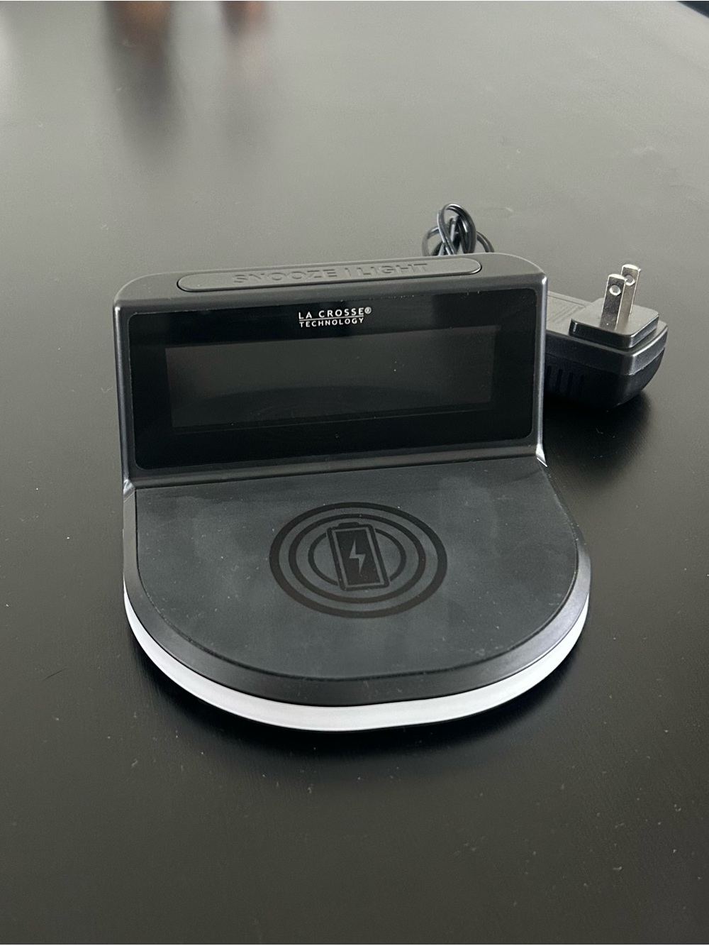 Wireless Charging Alarm Clock - Picture 5 of 9